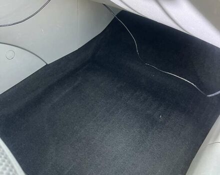 Сірий Кіа Каренс, об'ємом двигуна 2 л та пробігом 273 тис. км за 6300 $, фото 11 на Automoto.ua