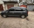 Сірий Кіа Каренс, об'ємом двигуна 2 л та пробігом 140 тис. км за 7500 $, фото 1 на Automoto.ua