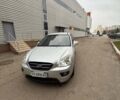 Серый Киа Каренс, объемом двигателя 2 л и пробегом 131 тыс. км за 8200 $, фото 1 на Automoto.ua