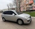 Серый Киа Каренс, объемом двигателя 2 л и пробегом 131 тыс. км за 8200 $, фото 3 на Automoto.ua