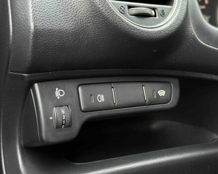 Серый Киа Каренс, объемом двигателя 2 л и пробегом 203 тыс. км за 5999 $, фото 20 на Automoto.ua