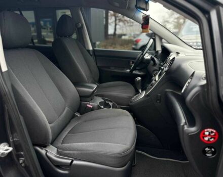 Серый Киа Каренс, объемом двигателя 2 л и пробегом 203 тыс. км за 5999 $, фото 13 на Automoto.ua