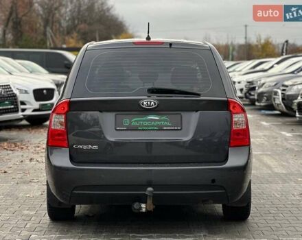 Серый Киа Каренс, объемом двигателя 2 л и пробегом 203 тыс. км за 5999 $, фото 6 на Automoto.ua