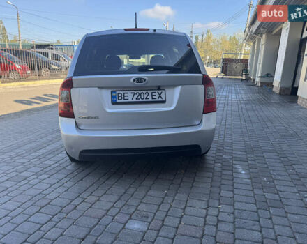 Серый Киа Каренс, объемом двигателя 2 л и пробегом 115 тыс. км за 6800 $, фото 3 на Automoto.ua