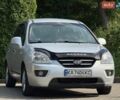 Серый Киа Каренс, объемом двигателя 2 л и пробегом 237 тыс. км за 5995 $, фото 1 на Automoto.ua