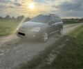 Серый Киа Каренс, объемом двигателя 2 л и пробегом 300 тыс. км за 6900 $, фото 1 на Automoto.ua