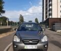 Серый Киа Каренс, объемом двигателя 2 л и пробегом 211 тыс. км за 6100 $, фото 1 на Automoto.ua