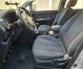 Серый Киа Каренс, объемом двигателя 2 л и пробегом 350 тыс. км за 2800 $, фото 9 на Automoto.ua