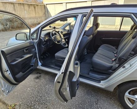 Серый Киа Каренс, объемом двигателя 2 л и пробегом 350 тыс. км за 2800 $, фото 6 на Automoto.ua