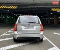 Сірий Кіа Каренс, об'ємом двигуна 2 л та пробігом 215 тис. км за 8990 $, фото 5 на Automoto.ua