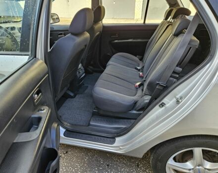 Серый Киа Каренс, объемом двигателя 2 л и пробегом 350 тыс. км за 2800 $, фото 15 на Automoto.ua