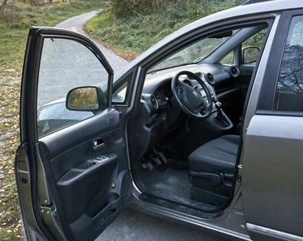 Киа Каренс 2009 в Житомире на Automoto.ua Серый Киа Каренс, объемом двигателя 1.99 л и пробегом 270 тыс. км за 5500 $, фото 2 на Automoto.ua