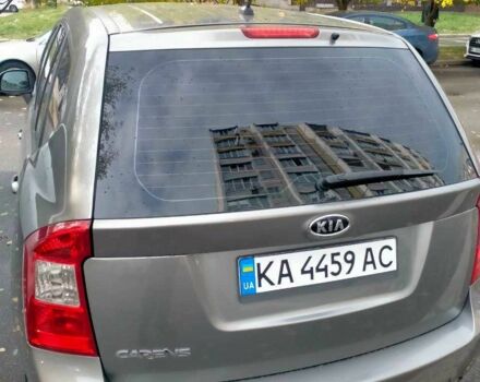Сірий Кіа Каренс, об'ємом двигуна 2 л та пробігом 229 тис. км за 7300 $, фото 3 на Automoto.ua