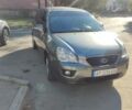 Сірий Кіа Каренс, об'ємом двигуна 2 л та пробігом 90 тис. км за 7700 $, фото 3 на Automoto.ua