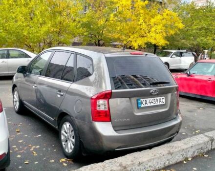 Сірий Кіа Каренс, об'ємом двигуна 2 л та пробігом 229 тис. км за 7300 $, фото 4 на Automoto.ua