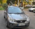 Сірий Кіа Каренс, об'ємом двигуна 2 л та пробігом 235 тис. км за 7500 $, фото 3 на Automoto.ua