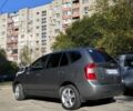 Сірий Кіа Каренс, об'ємом двигуна 2 л та пробігом 90 тис. км за 7700 $, фото 2 на Automoto.ua