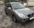 Серый Киа Каренс, объемом двигателя 2 л и пробегом 240 тыс. км за 7900 $, фото 1 на Automoto.ua