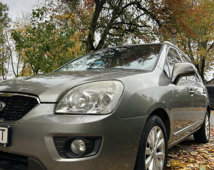 Серый Киа Каренс, объемом двигателя 1.58 л и пробегом 220 тыс. км за 8300 $, фото 9 на Automoto.ua