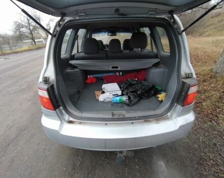 Серый Киа Каренс, объемом двигателя 2 л и пробегом 220 тыс. км за 1850 $, фото 6 на Automoto.ua