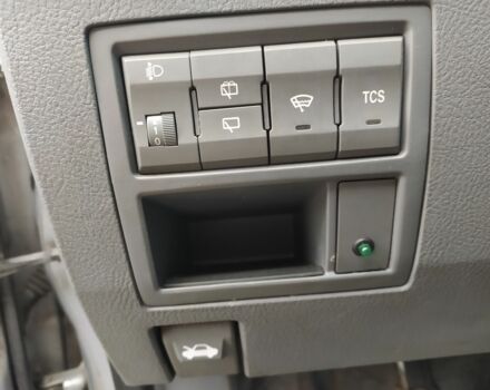 Серый Киа Каренс, объемом двигателя 2 л и пробегом 220 тыс. км за 1850 $, фото 9 на Automoto.ua