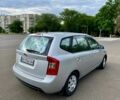 Сірий Кіа Каренс, об'ємом двигуна 2 л та пробігом 212 тис. км за 5500 $, фото 3 на Automoto.ua