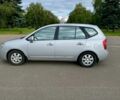 Сірий Кіа Каренс, об'ємом двигуна 2 л та пробігом 212 тис. км за 5500 $, фото 1 на Automoto.ua