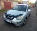 Серый Киа Каренс, объемом двигателя 2 л и пробегом 196 тыс. км за 8535 $, фото 1 на Automoto.ua