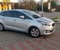 Сірий Кіа Каренс, об'ємом двигуна 1.7 л та пробігом 195 тис. км за 8223 $, фото 1 на Automoto.ua