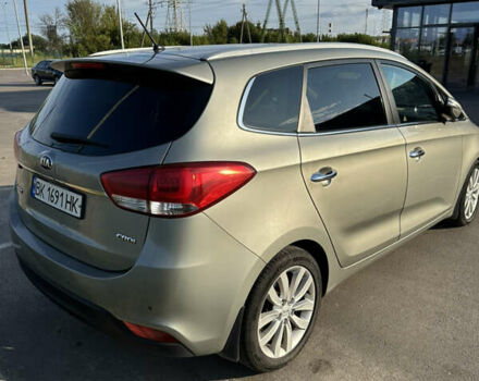 Серый Киа Каренс, объемом двигателя 1.69 л и пробегом 330 тыс. км за 11300 $, фото 2 на Automoto.ua