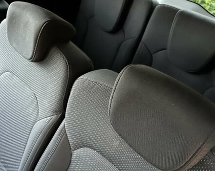 Серый Киа Каренс, объемом двигателя 1.69 л и пробегом 330 тыс. км за 11300 $, фото 7 на Automoto.ua