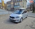 Сірий Кіа Каренс, об'ємом двигуна 2 л та пробігом 219 тис. км за 12700 $, фото 1 на Automoto.ua