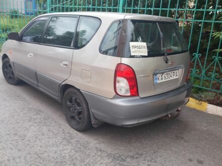 Киа Каренс 2000 в Ирпене на Automoto.ua Серый Киа Каренс, объемом двигателя 1.8 л и пробегом 3 тыс. км за 2100 $, фото 1 на Automoto.ua