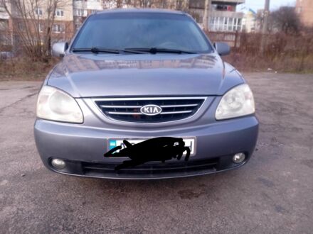 Сірий Кіа Каренс, об'ємом двигуна 2 л та пробігом 270 тис. км за 4200 $, фото 1 на Automoto.ua