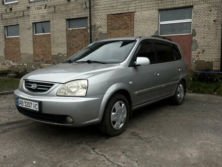 Сірий Кіа Каренс, об'ємом двигуна 1.8 л та пробігом 207 тис. км за 4990 $, фото 1 на Automoto.ua