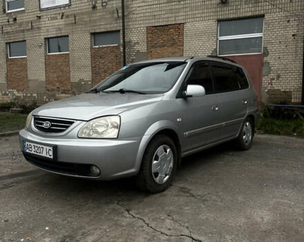 Серый Киа Каренс, объемом двигателя 1.8 л и пробегом 207 тыс. км за 4990 $, фото 1 на Automoto.ua