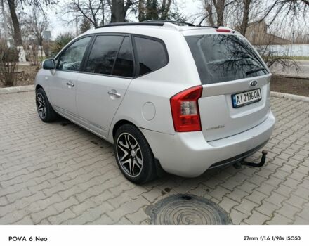 Серый Киа Каренс, объемом двигателя 2 л и пробегом 274 тыс. км за 5300 $, фото 1 на Automoto.ua