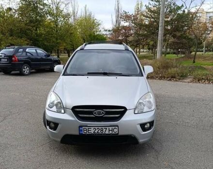 Киа Каренс 2007 в Николаеве на Automoto.ua Серый Киа Каренс, объемом двигателя 2 л и пробегом 230 тыс. км за 6000 $, фото 1 на Automoto.ua