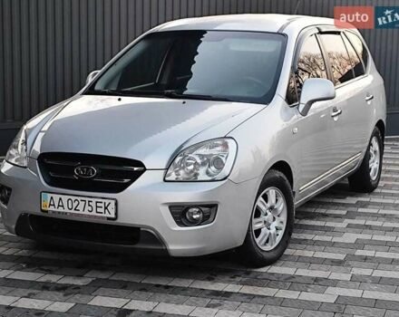 Серый Киа Каренс, объемом двигателя 2 л и пробегом 163 тыс. км за 5400 $, фото 1 на Automoto.ua