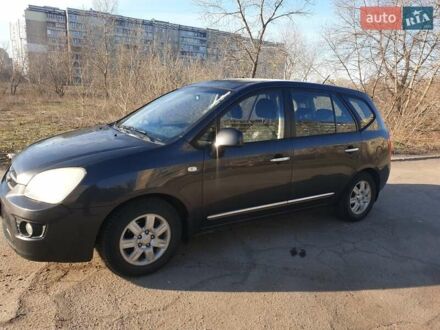 Сірий Кіа Каренс, об'ємом двигуна 2 л та пробігом 160 тис. км за 8300 $, фото 1 на Automoto.ua