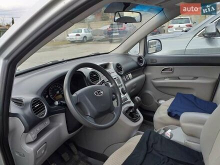 Киа Каренс 2008 в Нетешине на Automoto.ua Серый Киа Каренс, объемом двигателя 2 л и пробегом 95 тыс. км за 8000 $, фото 1 на Automoto.ua