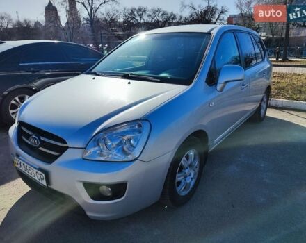 Серый Киа Каренс, объемом двигателя 2 л и пробегом 196 тыс. км за 7100 $, фото 1 на Automoto.ua