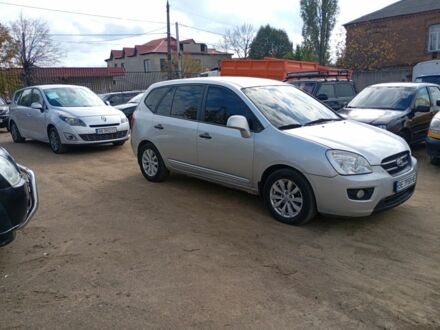 Кіа Каренс 2010 у Первомайськ на Automoto.ua Сірий Кіа Каренс, об'ємом двигуна 2 л та пробігом 196 тис. км за 5200 $, фото 1 на Automoto.ua