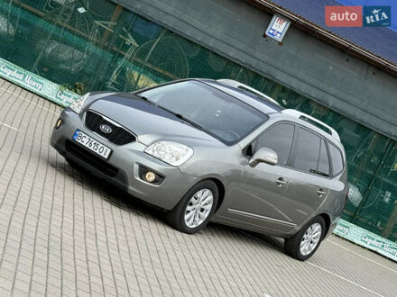 Киа Каренс 2011 в Дрогобыче на Automoto.ua Серый Киа Каренс, объемом двигателя 1.58 л и пробегом 265 тыс. км за 7400 $, фото 1 на Automoto.ua