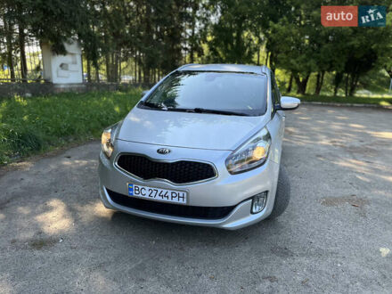Киа Каренс 2013 в Новый Роздол на Automoto.ua Серый Киа Каренс, объемом двигателя 1.7 л и пробегом 225 тыс. км за 10800 $, фото 1 на Automoto.ua