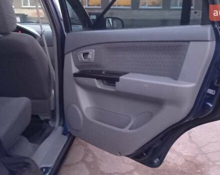 Синий Киа Каренс, объемом двигателя 2 л и пробегом 190 тыс. км за 4700 $, фото 17 на Automoto.ua