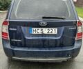 Синій Кіа Каренс, об'ємом двигуна 2 л та пробігом 280 тис. км за 2600 $, фото 4 на Automoto.ua