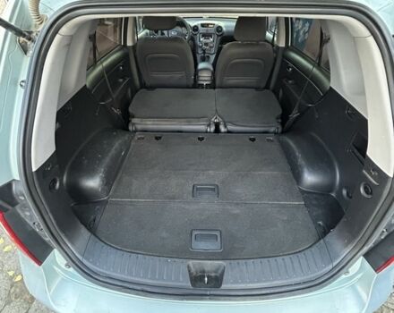 Кіа Каренс 2007 у Новой Одессе на Automoto.ua Синій Кіа Каренс, об'ємом двигуна 2 л та пробігом 278 тис. км за 6200 $, фото 7 на Automoto.ua