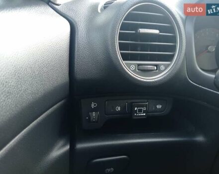 Синій Кіа Каренс, об'ємом двигуна 1.99 л та пробігом 175 тис. км за 6300 $, фото 19 на Automoto.ua