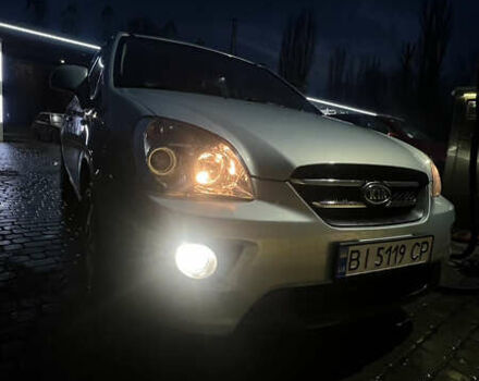 Синий Киа Каренс, объемом двигателя 2 л и пробегом 222 тыс. км за 5500 $, фото 2 на Automoto.ua